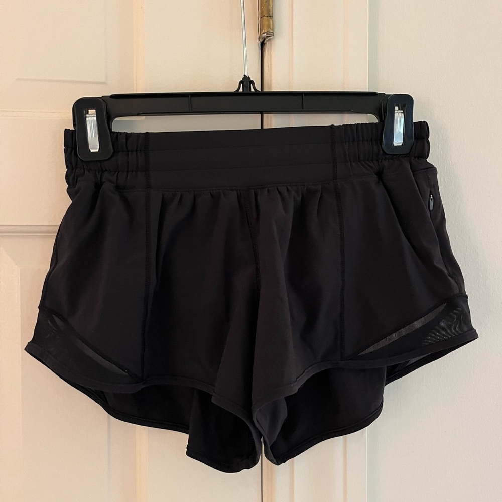 Lululemon “hotty hot” short